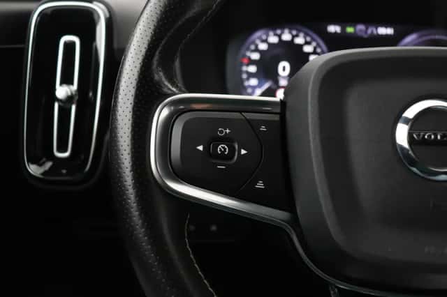 Volvo XC40 (2021) thumbnail 38