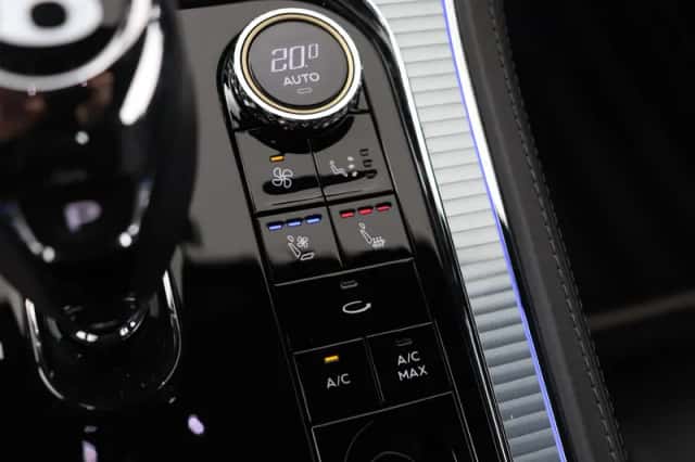 Bentley Continental GT (2018) thumbnail 30