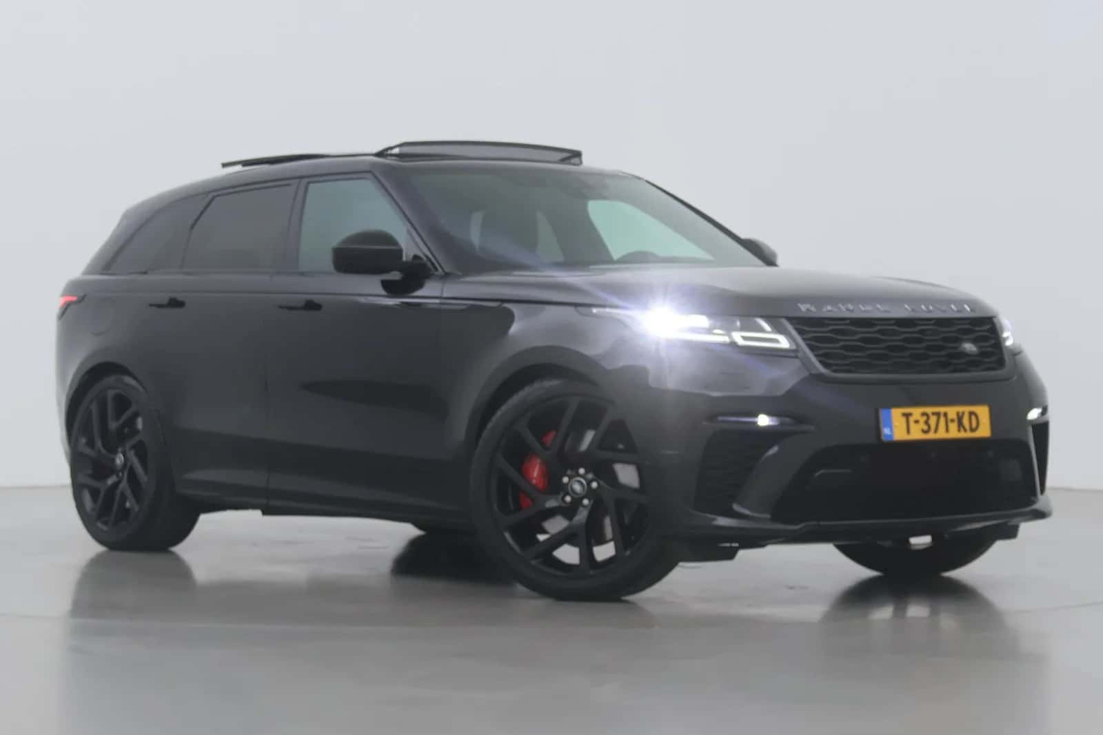 Land Rover Range Rover Velar (2020) — foto 1