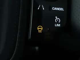 Land Rover Range Rover Velar (2020) thumbnail 40