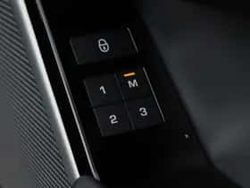 Land Rover Range Rover Velar (2020) thumbnail 45