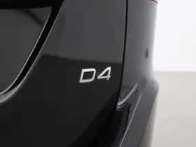 Volvo XC60 (2017) thumbnail 48