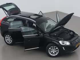 Volvo XC60 (2017) thumbnail 6