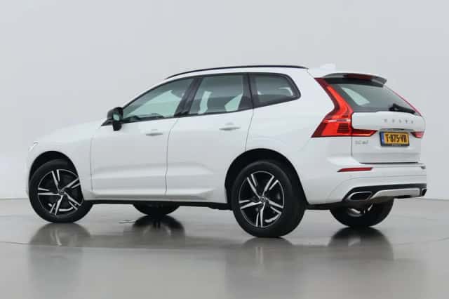 Volvo XC60 (2020) thumbnail 2
