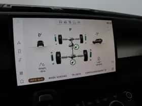 Land Rover Defender (2023) thumbnail 27