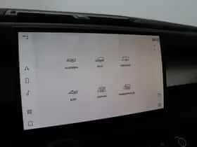 Land Rover Defender (2023) thumbnail 37