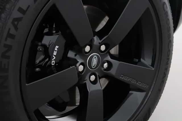 Land Rover Defender (2023) thumbnail 62