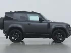 Land Rover Defender (2023) thumbnail 10