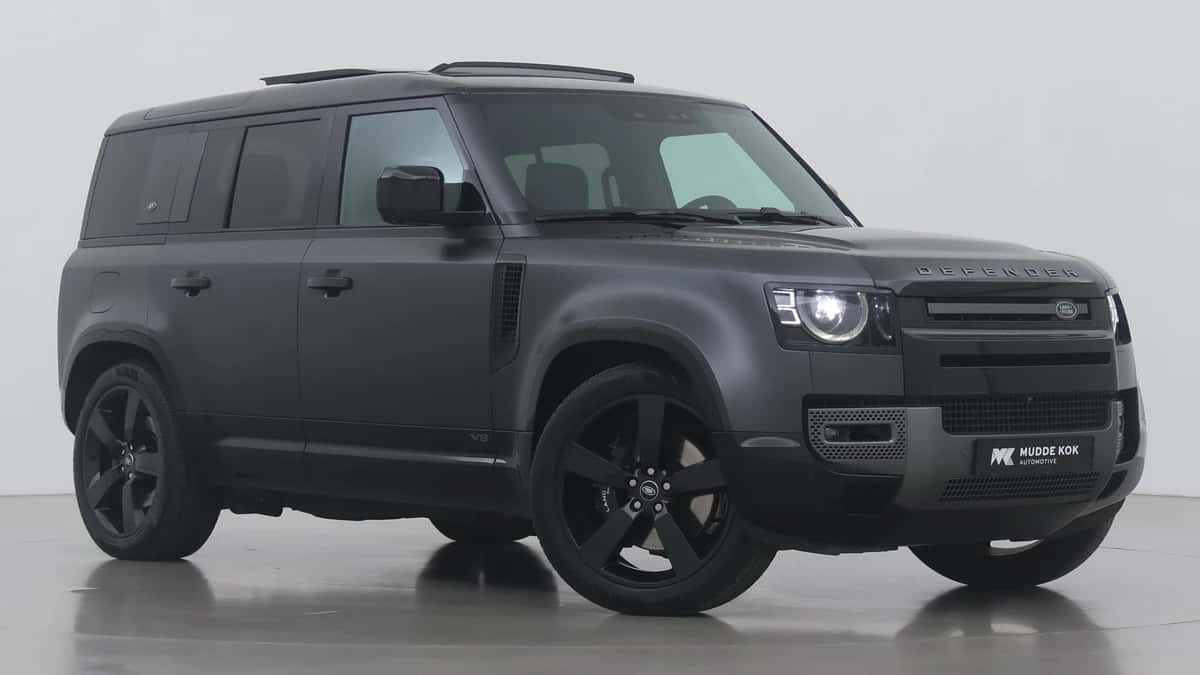 Land Rover Defender (2022) — foto 1