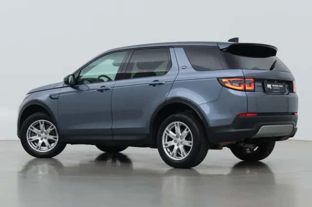Land Rover Discovery Sport (2021) thumbnail 2