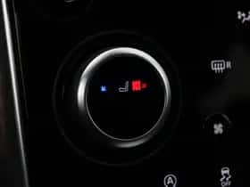 Land Rover Discovery Sport (2021) thumbnail 12