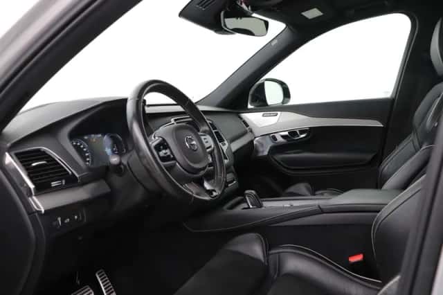 Volvo XC90 (2021) thumbnail 3