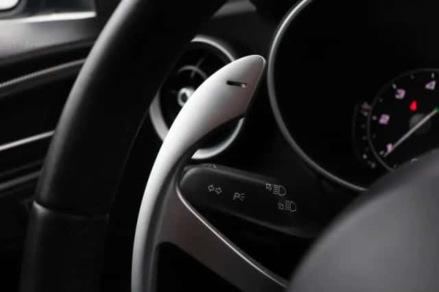 Alfa Romeo Stelvio (2022) thumbnail 34