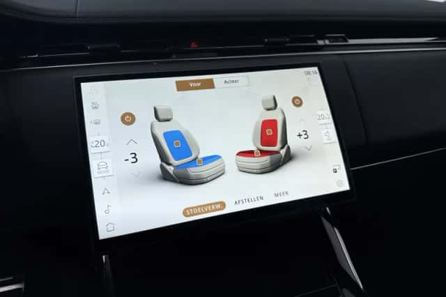Land Rover Range Rover Sport (2024) thumbnail 13