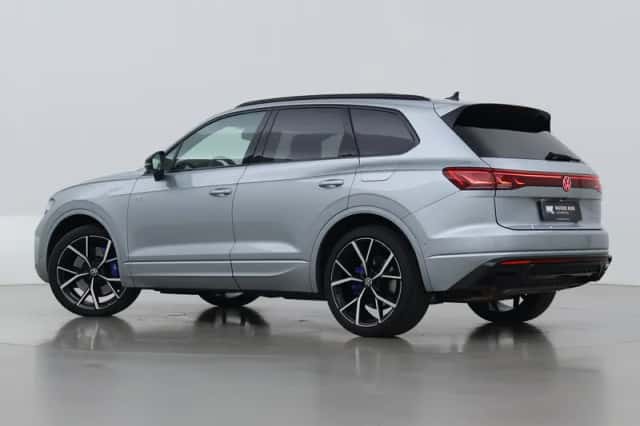 Volkswagen Touareg (2025) thumbnail 2