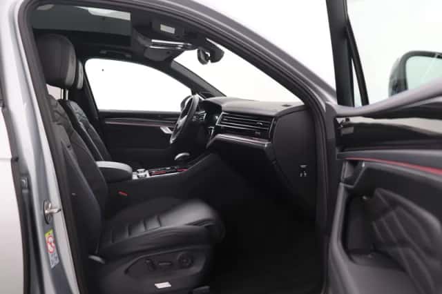 Volkswagen Touareg (2025) thumbnail 5