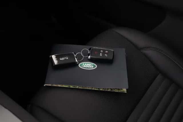 Land Rover Discovery Sport (2025) thumbnail 18