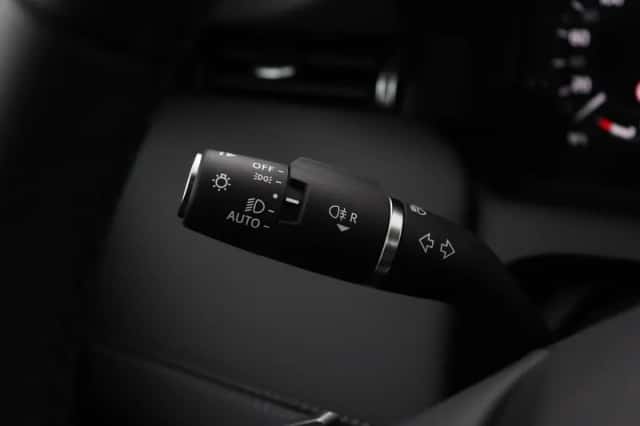 Land Rover Discovery Sport (2025) thumbnail 37