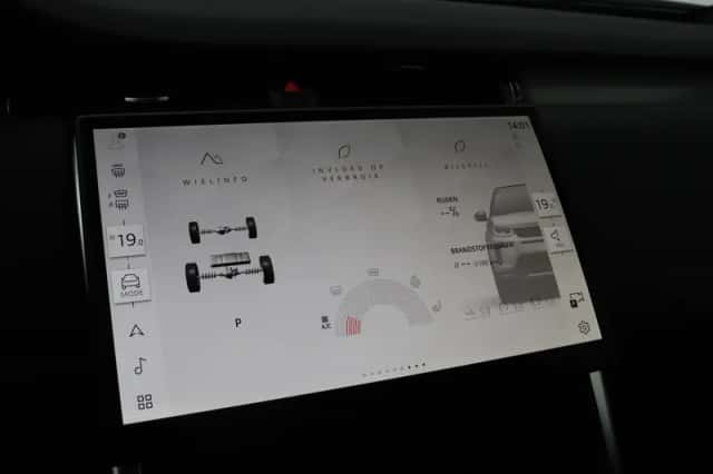 Land Rover Discovery Sport (2025) thumbnail 27