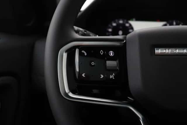 Land Rover Discovery Sport (2025) thumbnail 36