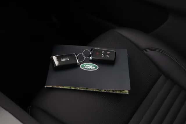 Land Rover Discovery Sport (2025) thumbnail 18