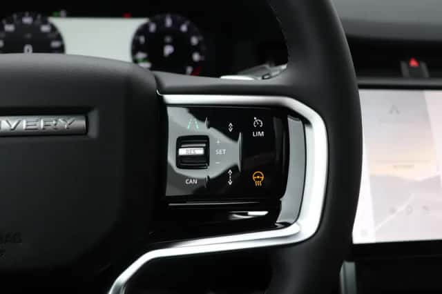 Land Rover Discovery Sport (2025) thumbnail 38