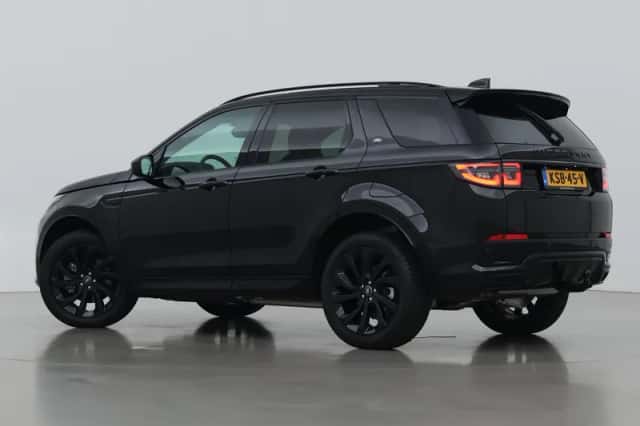 Land Rover Discovery Sport (2025) thumbnail 2