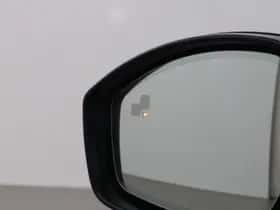 Land Rover Discovery Sport (2025) thumbnail 12