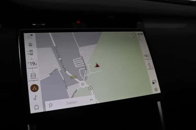 Land Rover Discovery Sport (2025) thumbnail 23