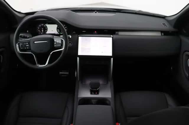 Land Rover Discovery Sport (2025) thumbnail 4