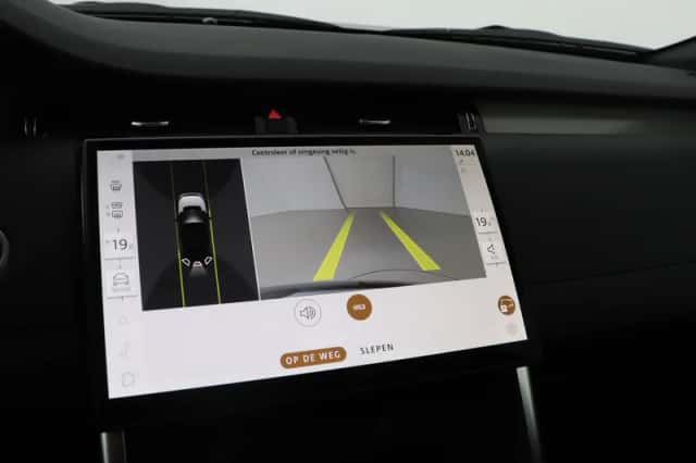 Land Rover Discovery Sport (2025) thumbnail 33
