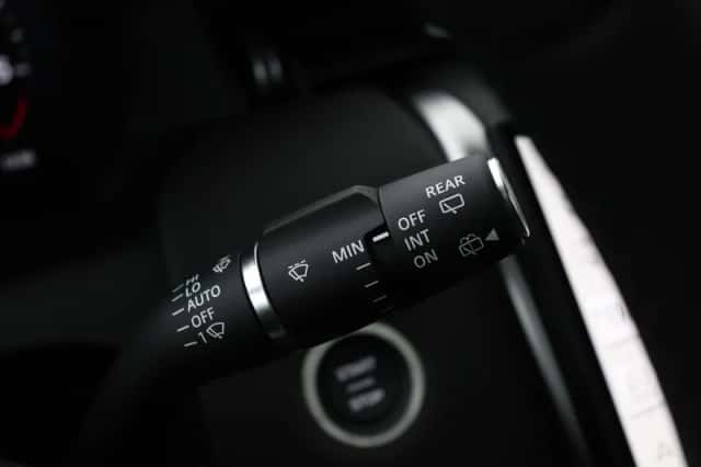 Land Rover Discovery Sport (2025) thumbnail 39