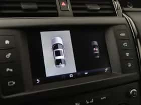 Land Rover Discovery (2017) thumbnail 13