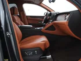 Bentley Bentayga (2022) thumbnail 5
