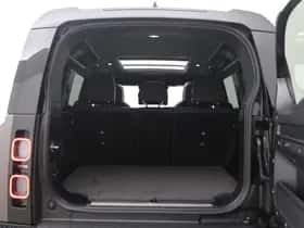 Land Rover Defender (2025) thumbnail 54