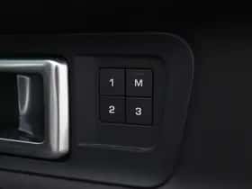 Land Rover Discovery Sport (2016) thumbnail 43