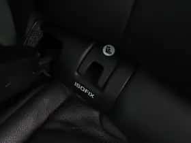 Land Rover Discovery Sport (2016) thumbnail 46