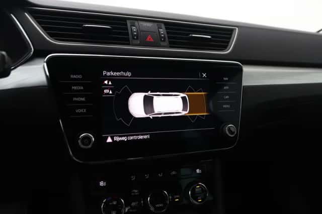Škoda Superb (2024) thumbnail 12