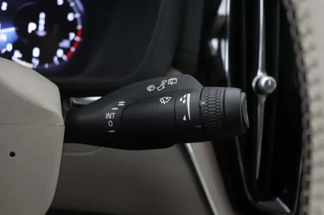 Volvo XC60 (2021) thumbnail 42