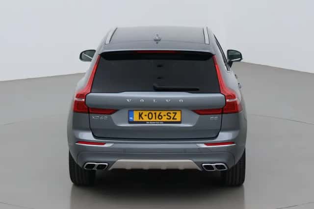 Volvo XC60 (2021) thumbnail 9