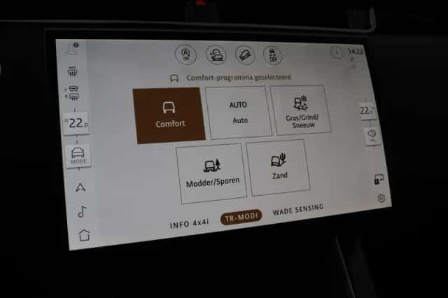 Land Rover Discovery Sport (2025) thumbnail 30