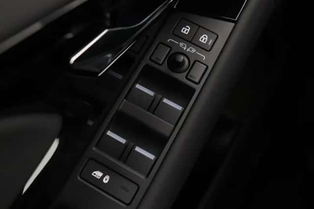 Land Rover Discovery Sport (2025) thumbnail 50