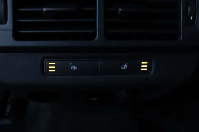 Land Rover Discovery Sport (2025) thumbnail 54