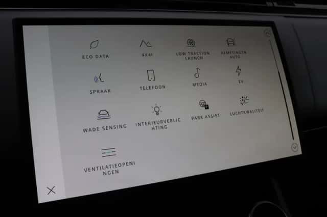 Land Rover Range Rover Sport (2023) thumbnail 23