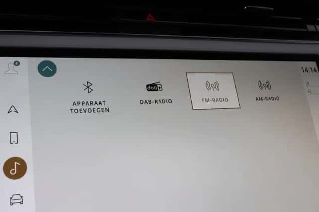 Land Rover Range Rover Sport (2023) thumbnail 44