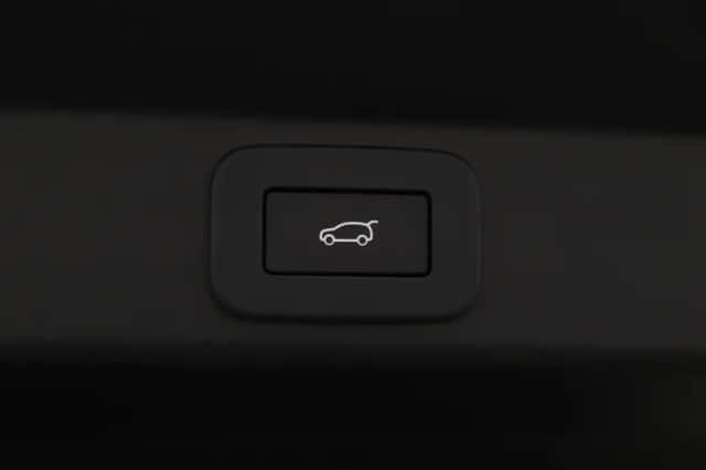 Land Rover Range Rover Sport (2023) thumbnail 75
