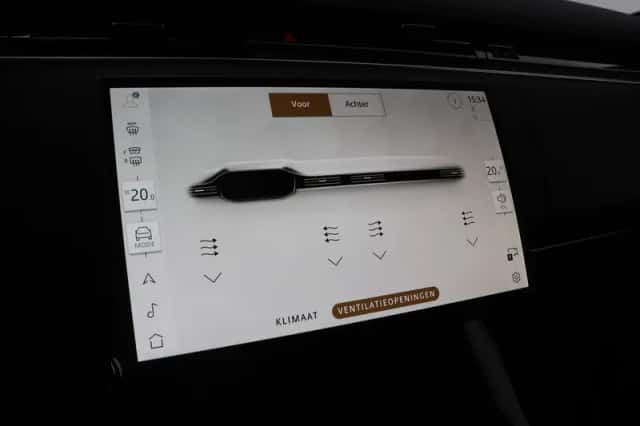 Land Rover Range Rover Sport (2025) thumbnail 32