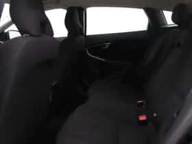 Volvo V40 (2016) thumbnail 32