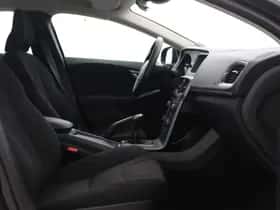 Volvo V40 (2016) thumbnail 5