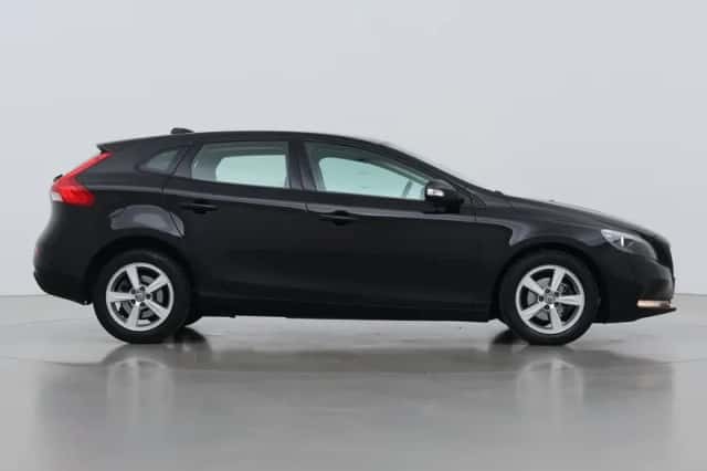 Volvo V40 (2016) thumbnail 10